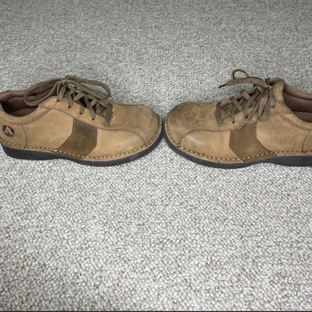 Airwalk leather shoes